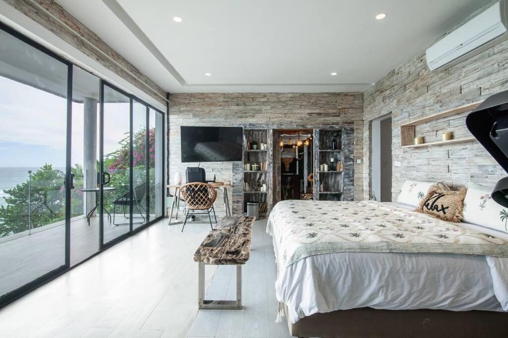 Nusa Dua Ocean View With Private Beach Exterior photo