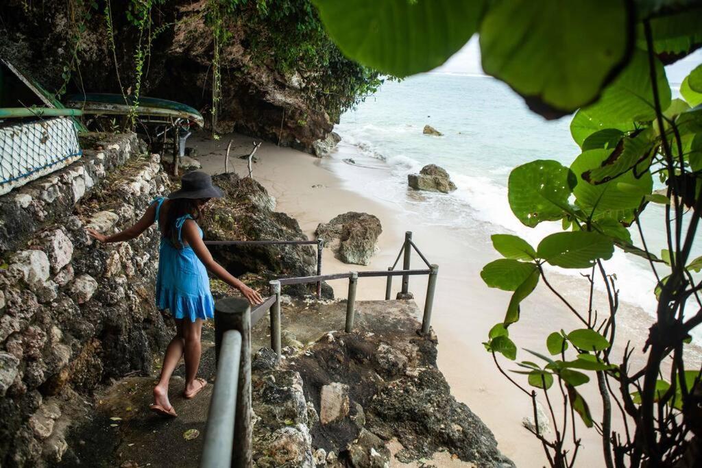 Nusa Dua Ocean View With Private Beach Exterior photo