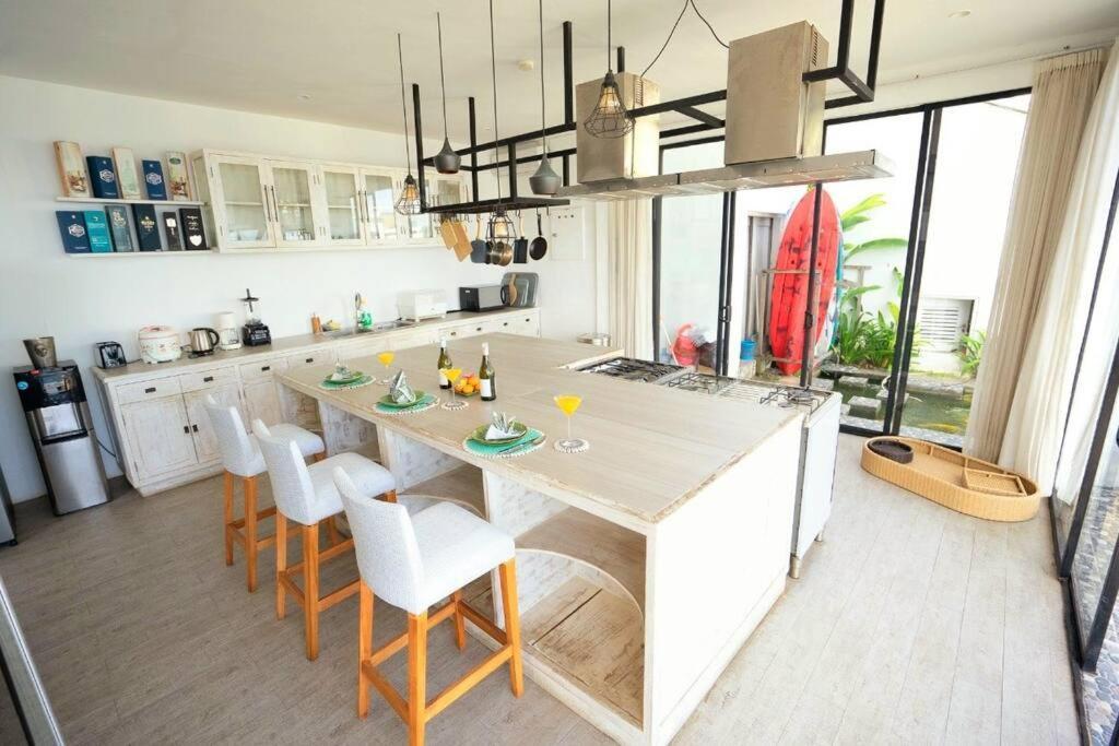 Nusa Dua Ocean View With Private Beach Exterior photo