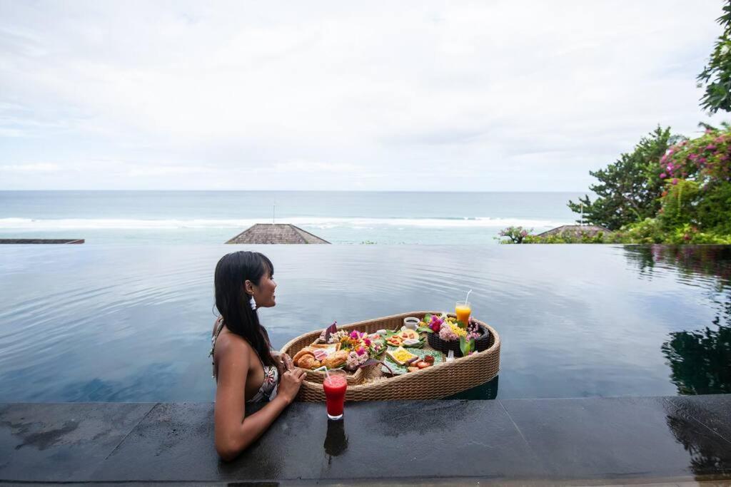 Nusa Dua Ocean View With Private Beach Exterior photo