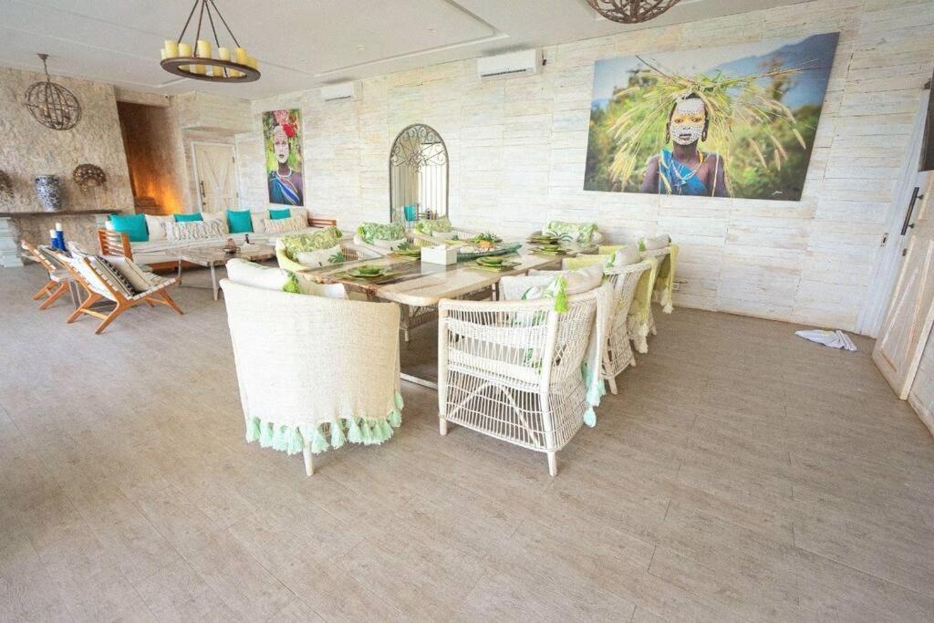 Nusa Dua Ocean View With Private Beach Exterior photo
