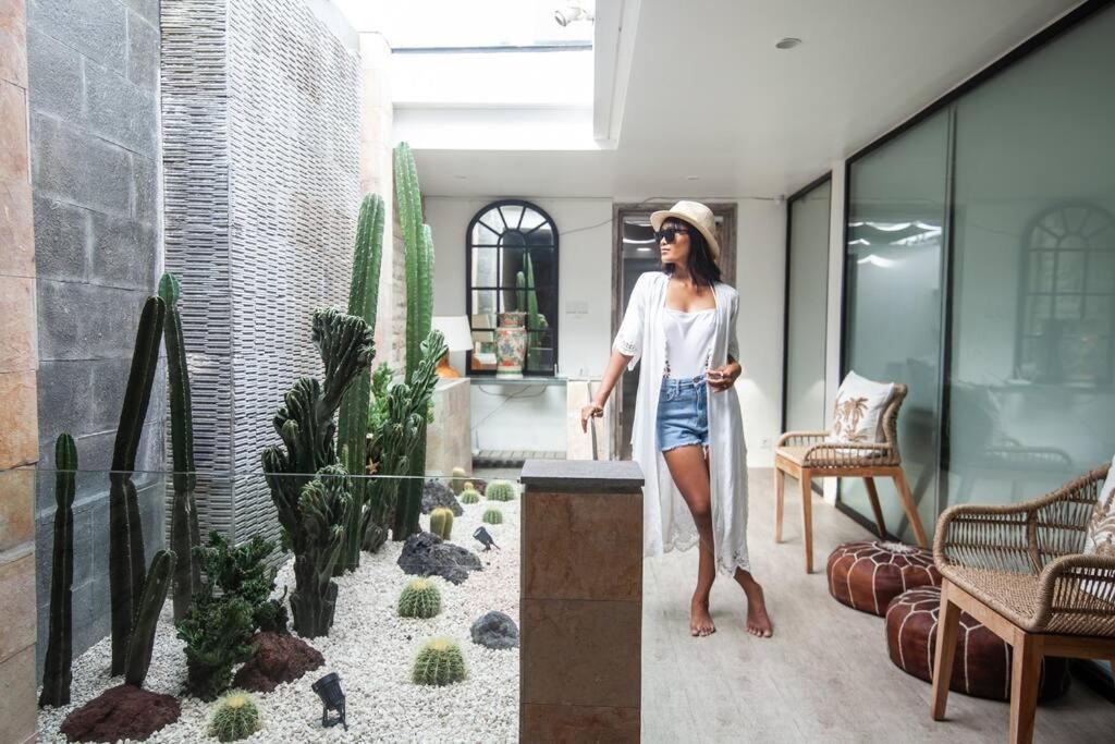 Nusa Dua Ocean View With Private Beach Exterior photo