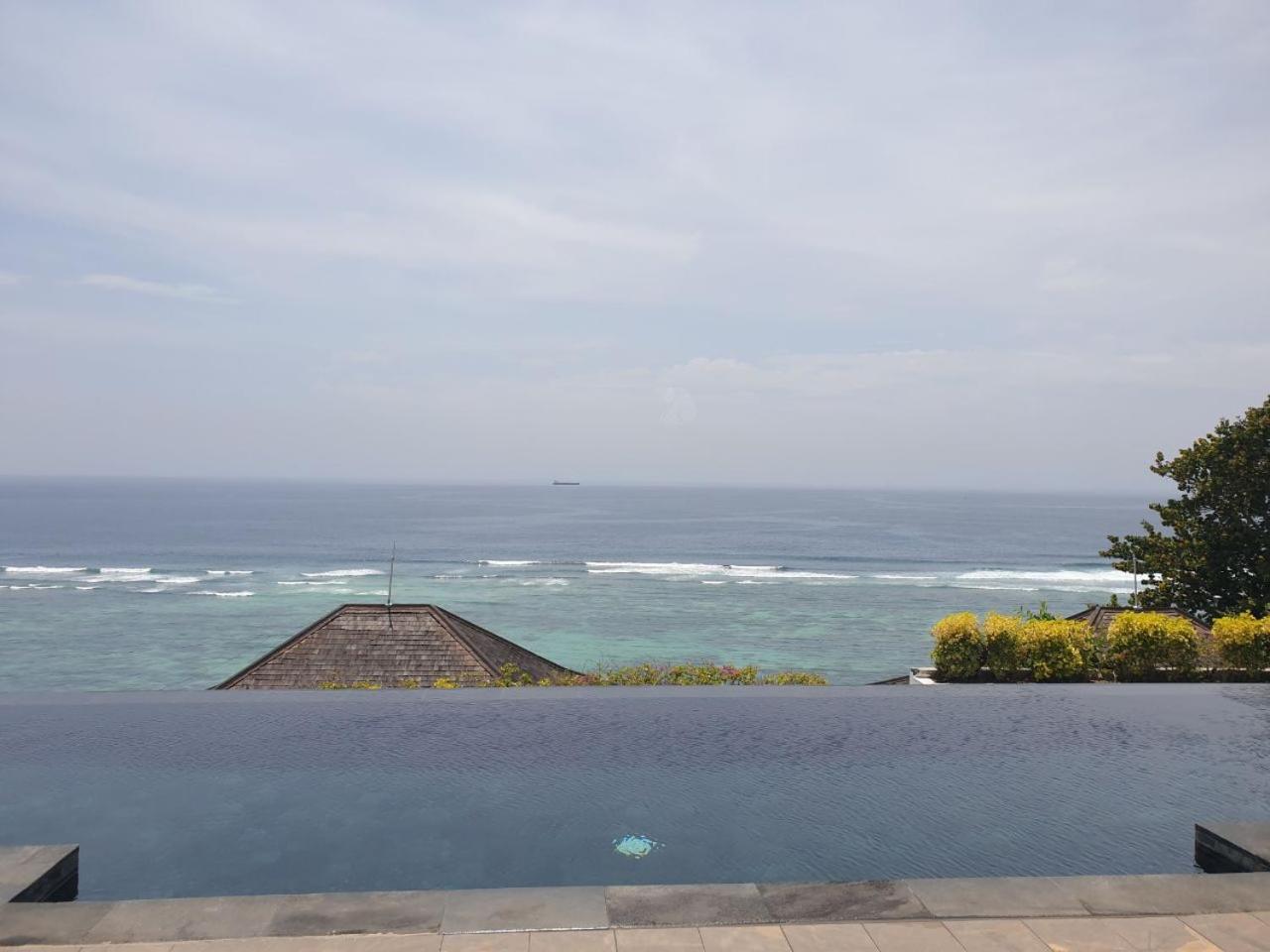 Nusa Dua Ocean View With Private Beach Exterior photo