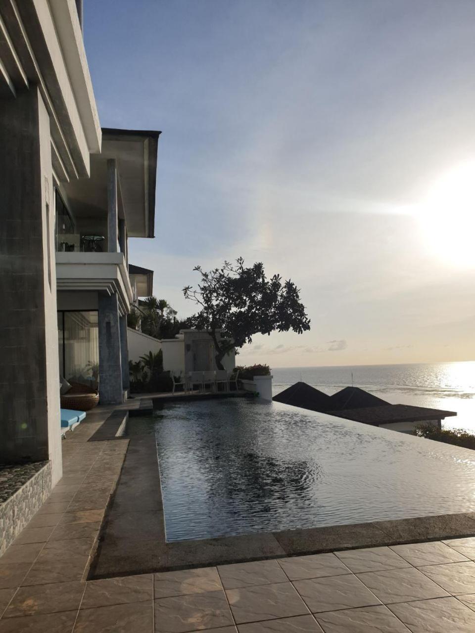 Nusa Dua Ocean View With Private Beach Exterior photo